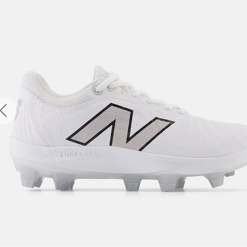 New Balance Softball Baseball molded cleats W8 or M6.5